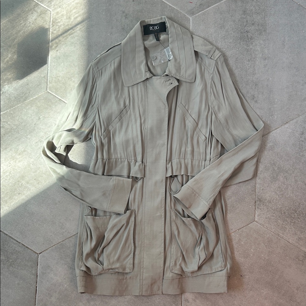 NWT BCBG Paris Sage Green Lightweight Utility Jacket Sz S